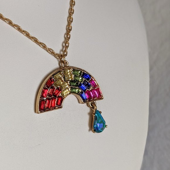 NWT Rainbow Charm Necklace & Heart Earring Set - Picture 7 of 10